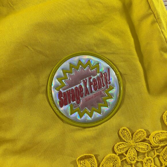 NWT Savage X Fenty Women's Yellow Floral Trim High Waist Shorts - XXS - Picture 2 of 14